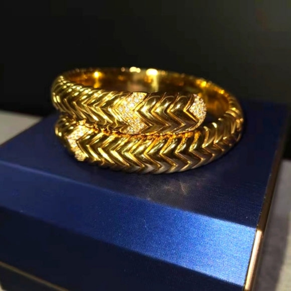 Solid 22k gold snake bangle